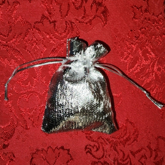 Mens Clothing Shirts Shoes Slippers Gloves - Picture 3 of 11